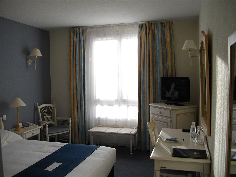 Best Western Hotel Le Sud Manosque Habitación foto