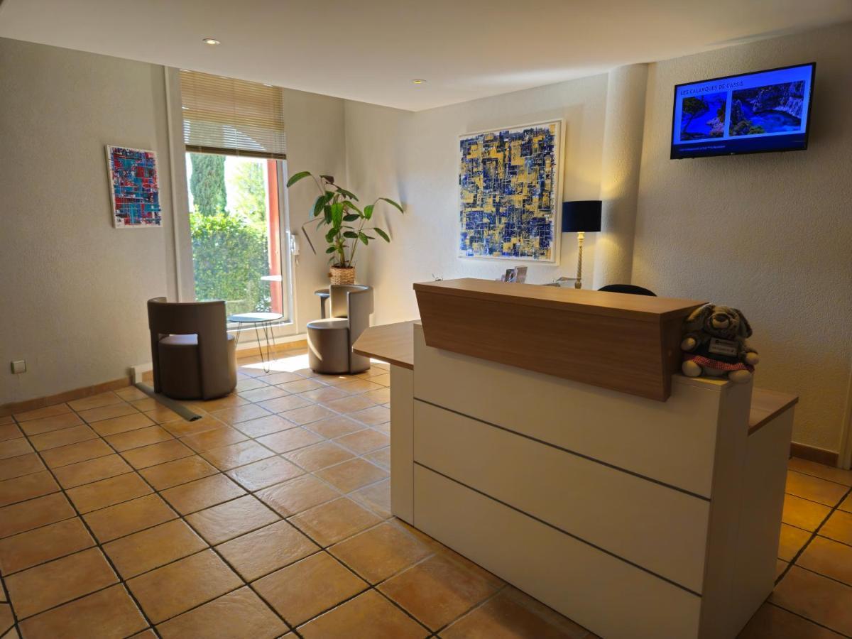 Best Western Hotel Le Sud Manosque Exterior foto