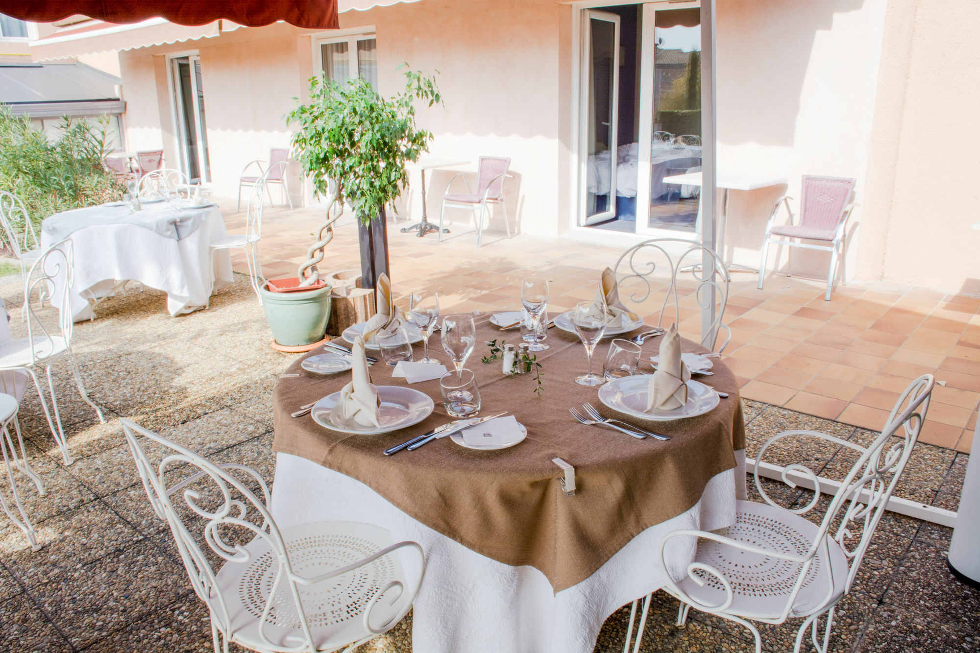 Best Western Hotel Le Sud Manosque Exterior foto